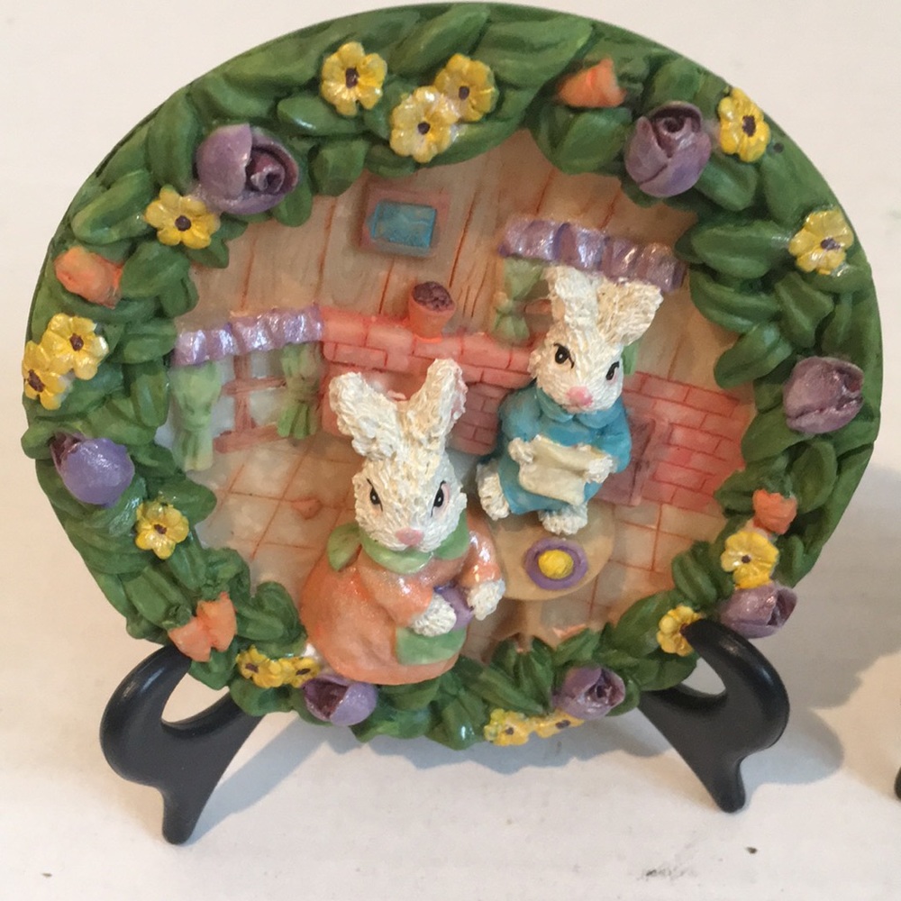 NWOT and Vintage 1990s Three mini Easter collectible plates - Picture 2 of 5